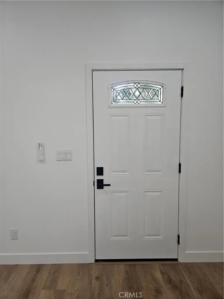 6955 Rhea Reseda, CA 91335