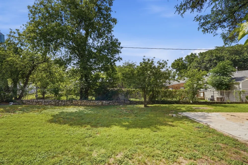 2713 35th Street Fort Worth, TX 76106
