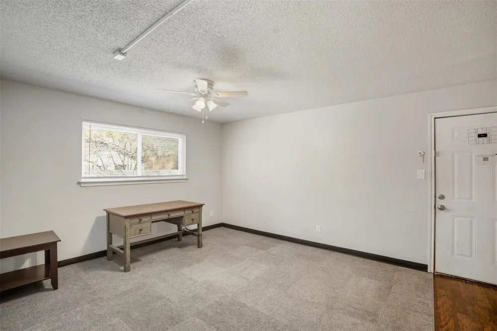 150 S Main Street Euless, TX 76040