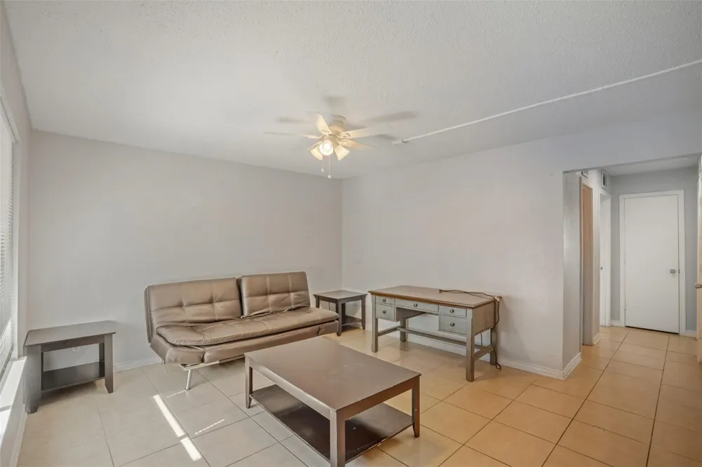 150 S Main Street Euless, TX 76040