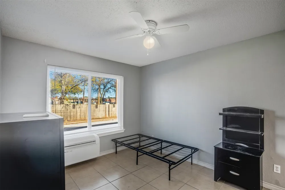 150 S Main Street Euless, TX 76040