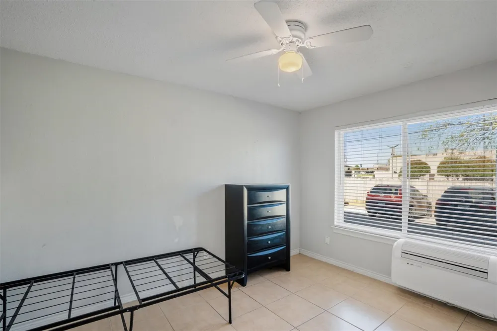 150 S Main Street Euless, TX 76040