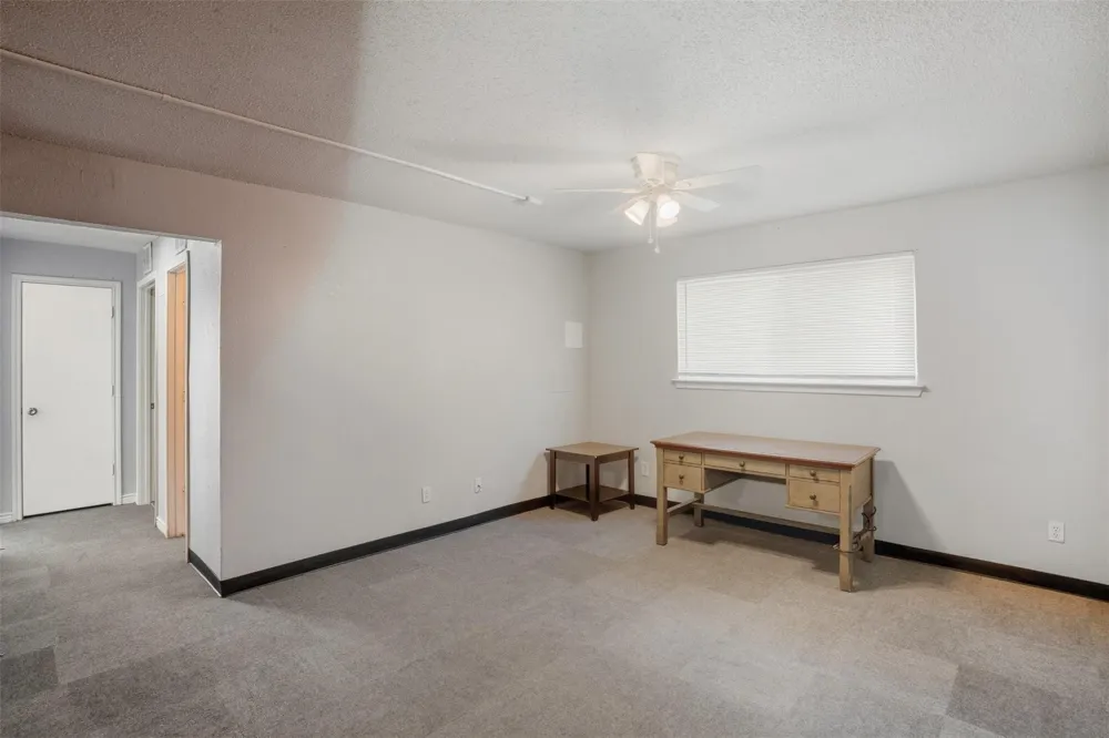 150 S Main Street Euless, TX 76040