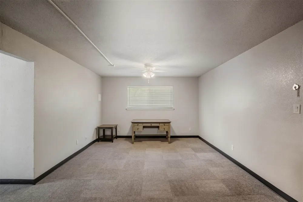150 S Main Street Euless, TX 76040