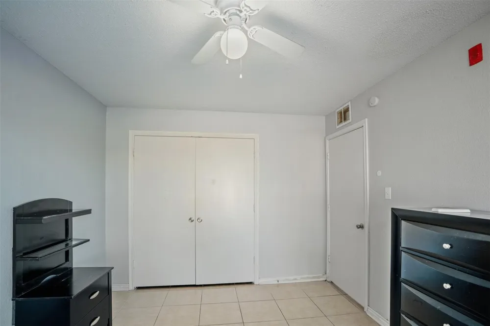 150 S Main Street Euless, TX 76040