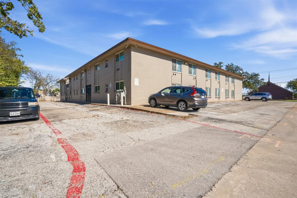 150 S Main Street Euless, TX 76040