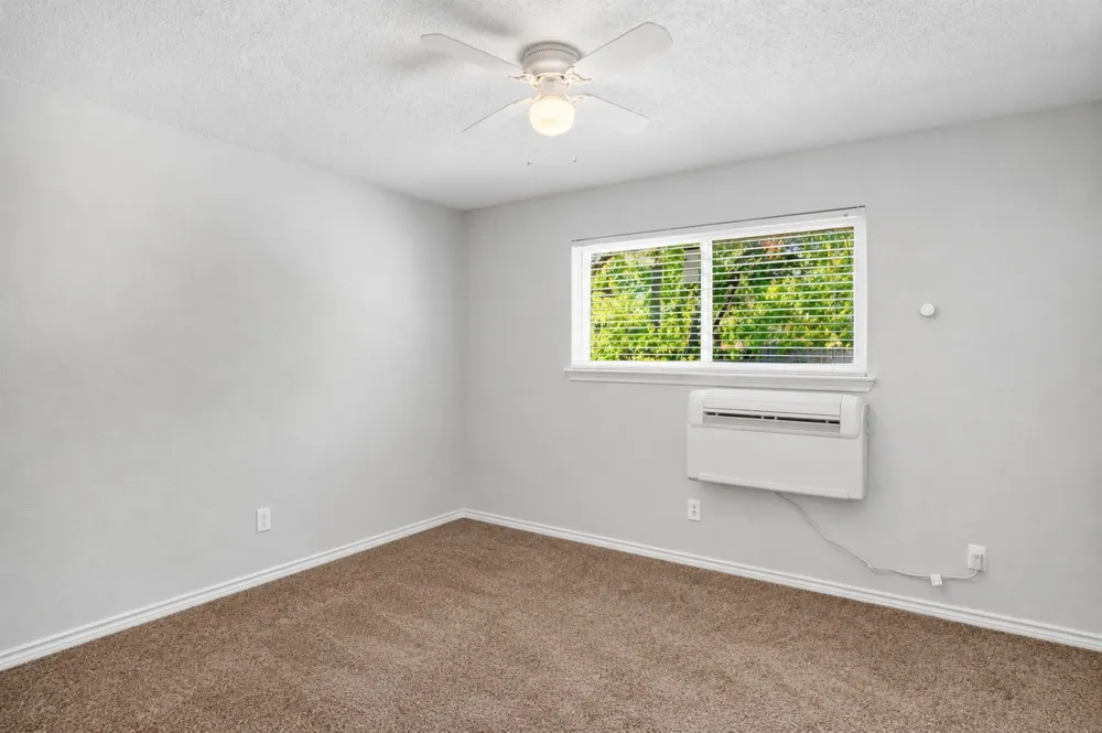150 S Main Street Euless, TX 76040