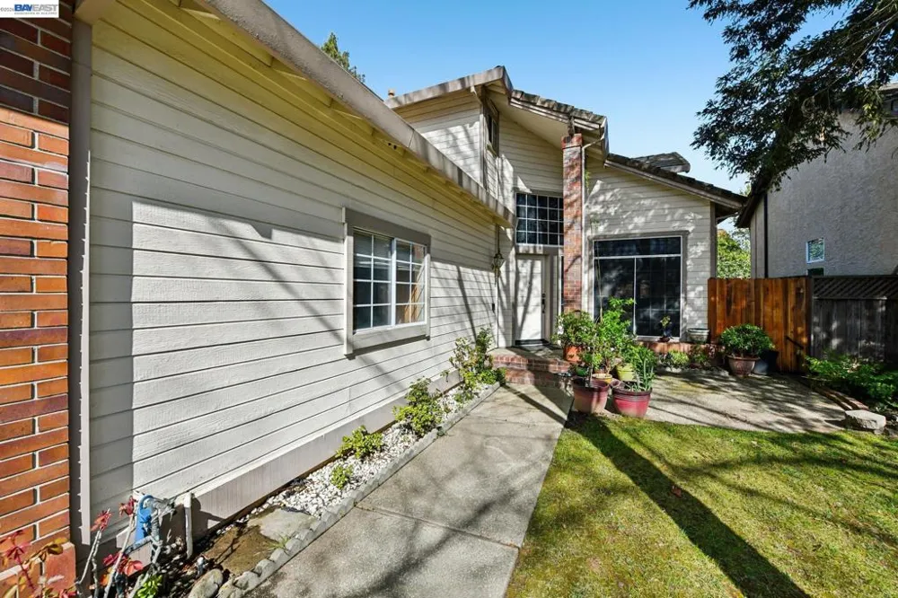 110 Conductor Way Folsom, CA 95630