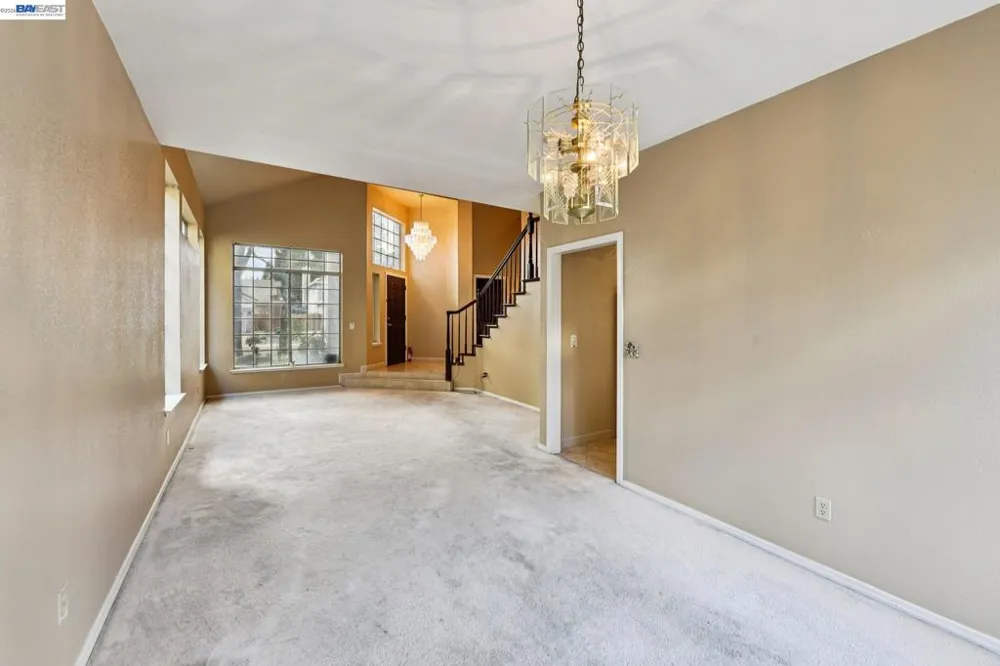 110 Conductor Way Folsom, CA 95630