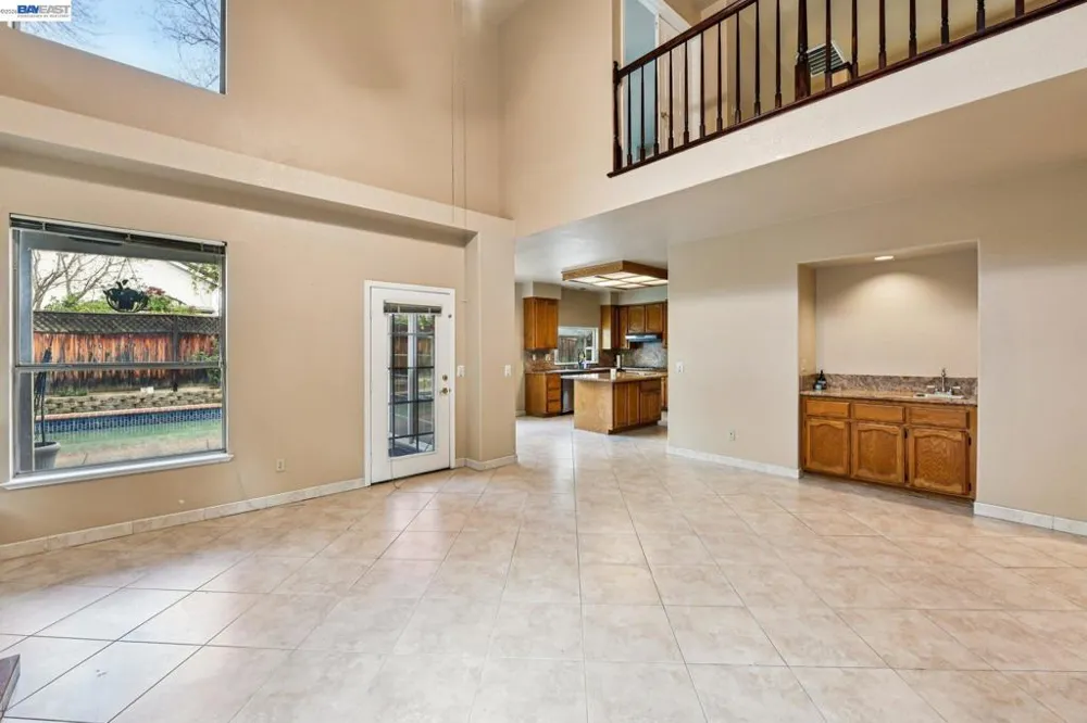 110 Conductor Way Folsom, CA 95630