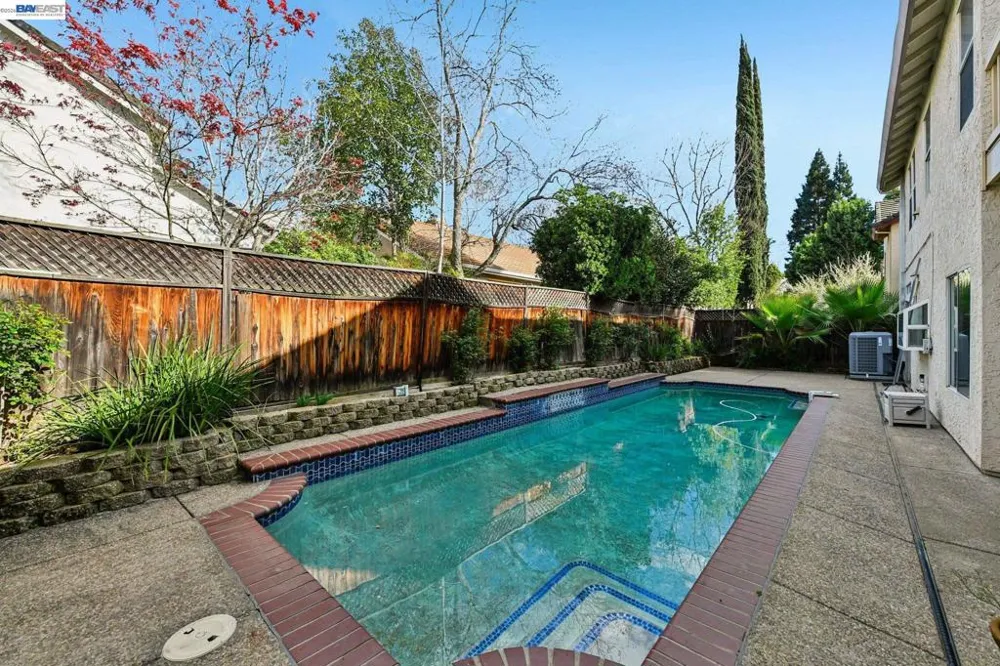 110 Conductor Way Folsom, CA 95630