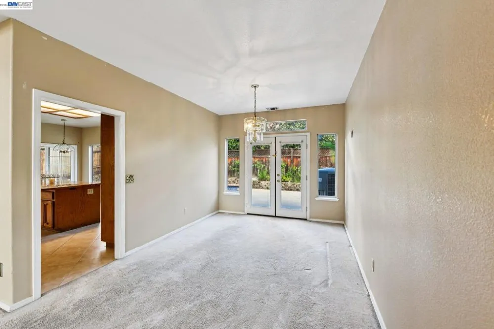 110 Conductor Way Folsom, CA 95630