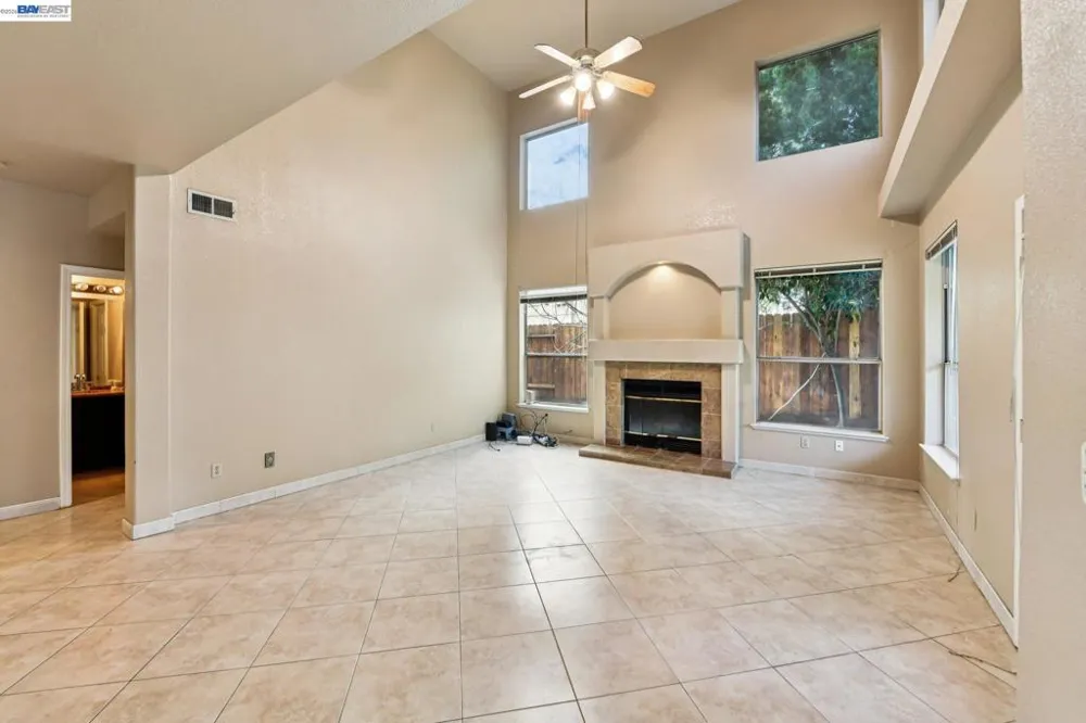 110 Conductor Way Folsom, CA 95630