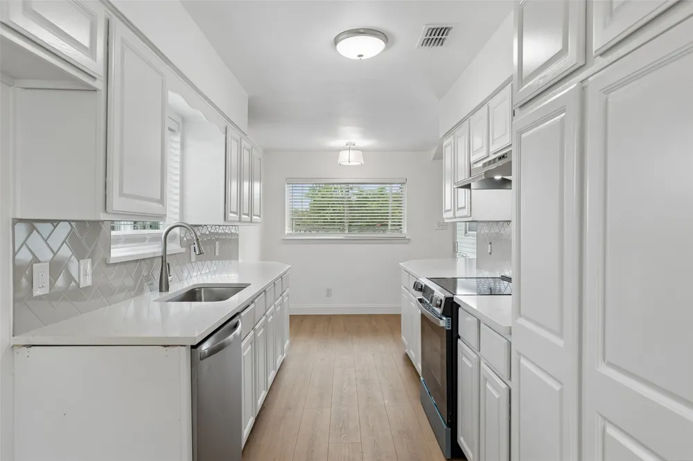 2512 Towerwood Drive Carrollton, TX 75006