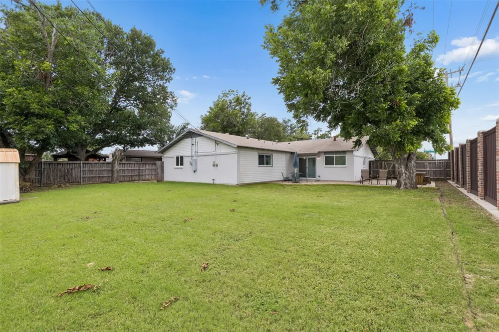 2512 Towerwood Drive Carrollton, TX 75006