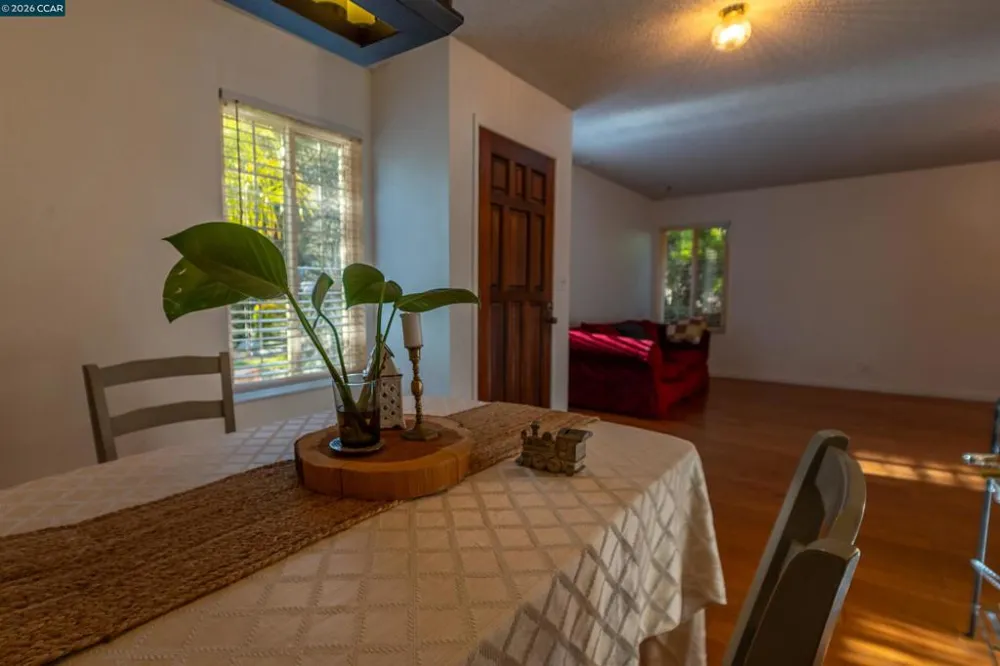 2983 Simas Ave Pinole, CA 94564