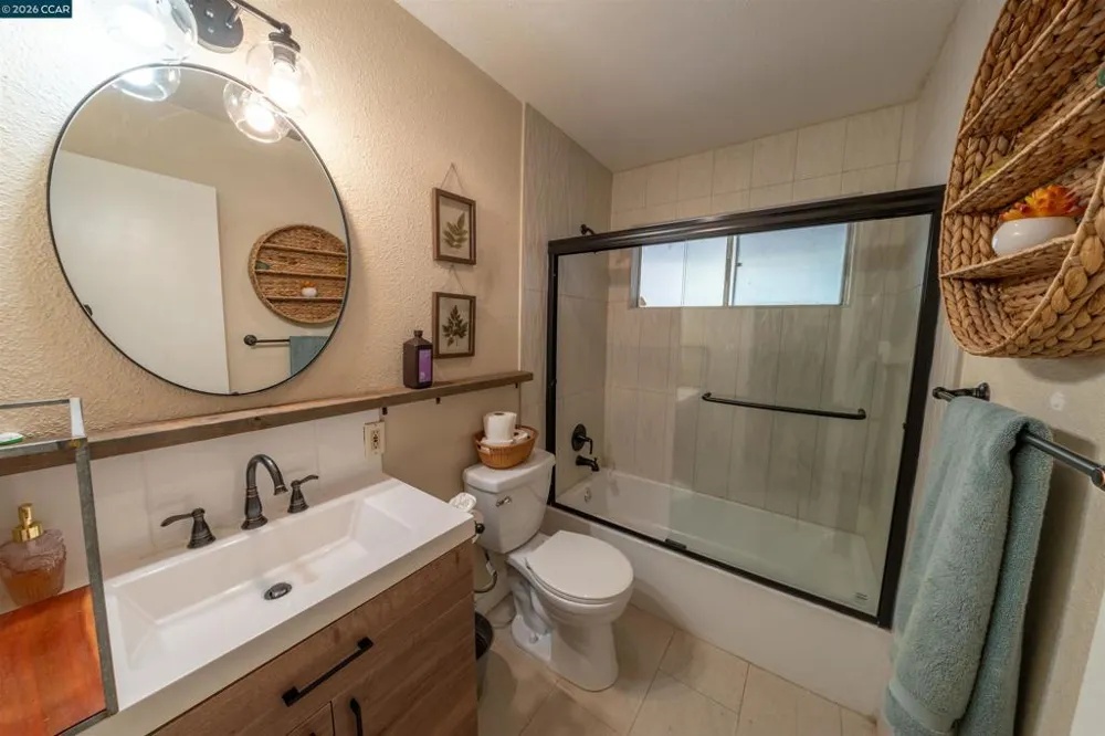 2983 Simas Ave Pinole, CA 94564