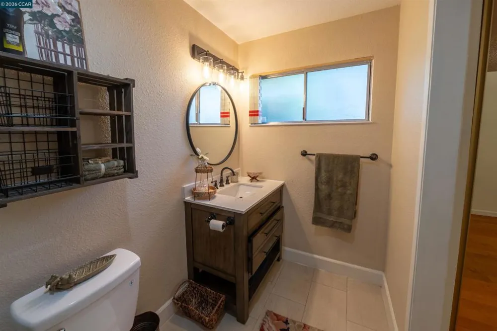 2983 Simas Ave Pinole, CA 94564