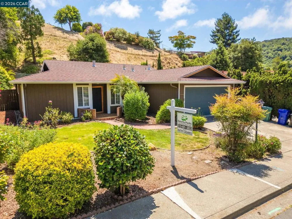2983 Simas Ave Pinole, CA 94564