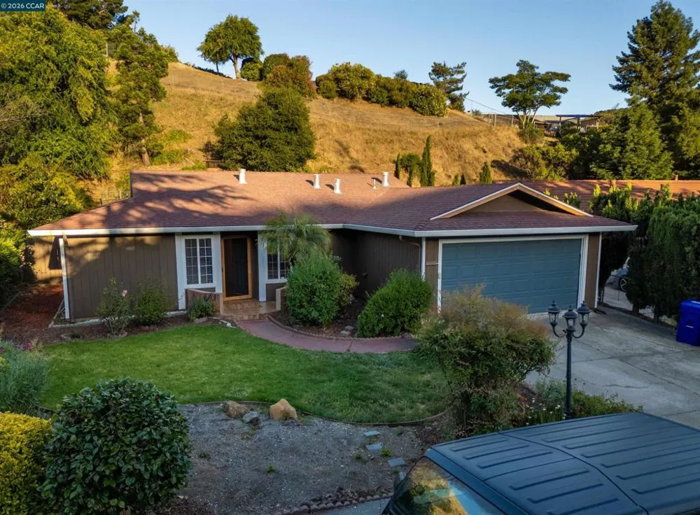 2983 Simas Ave Pinole, CA 94564
