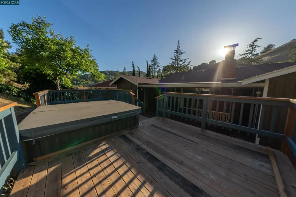 2983 Simas Ave Pinole, CA 94564