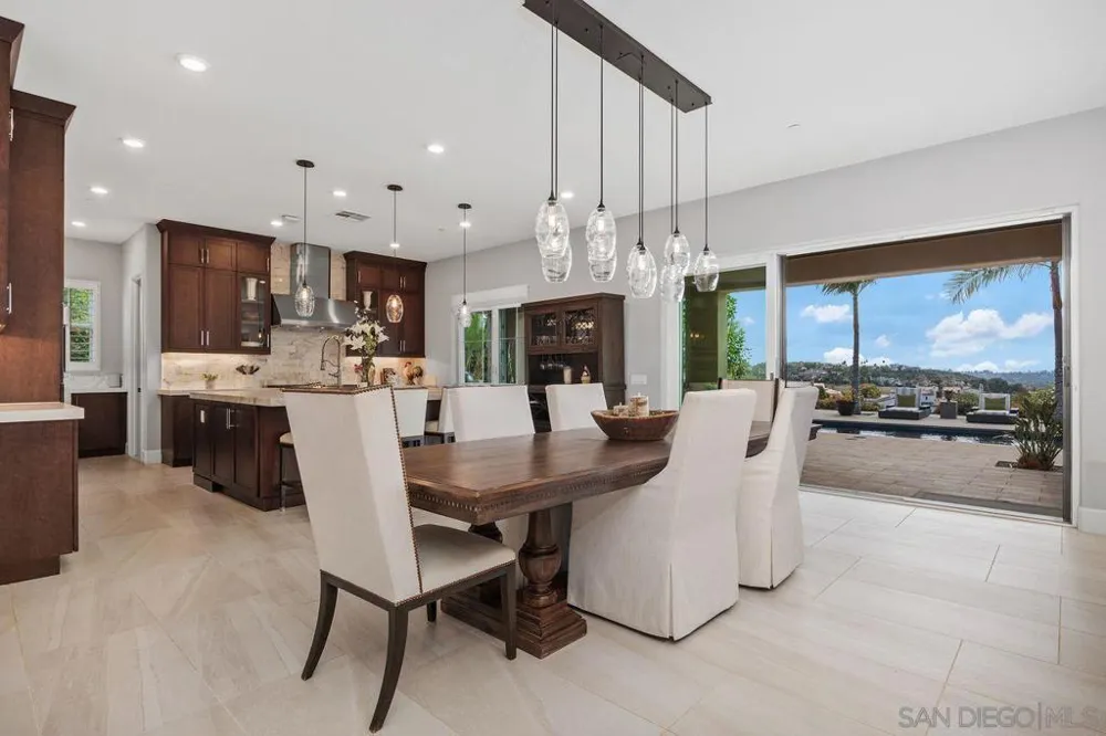 17004 Rendezvous Cir San Diego, CA 92127