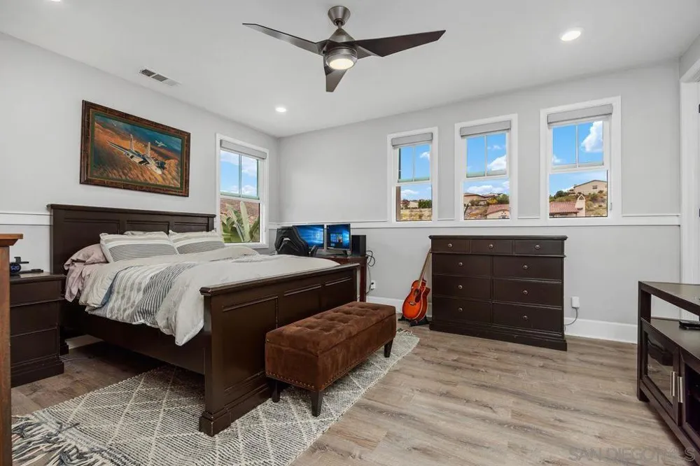 17004 Rendezvous Cir San Diego, CA 92127
