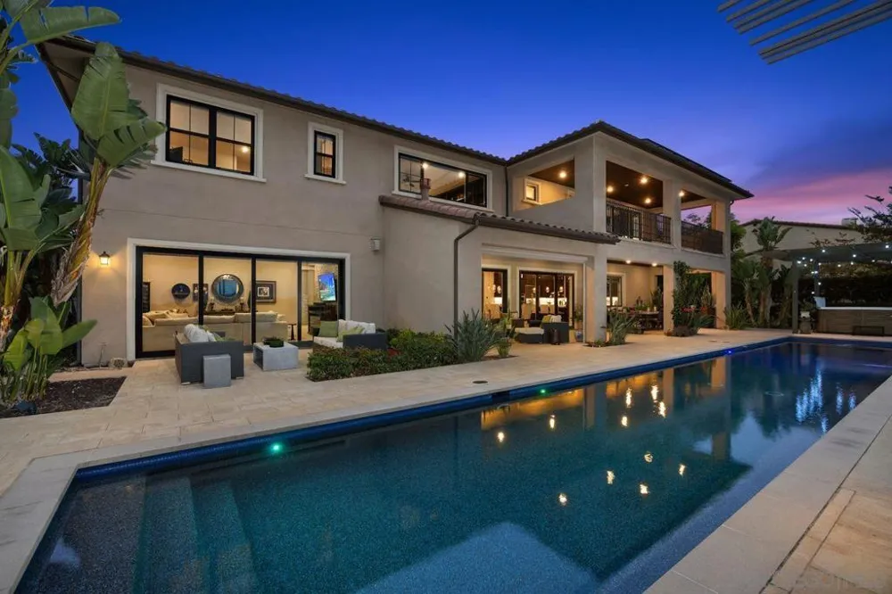 17004 Rendezvous Cir San Diego, CA 92127