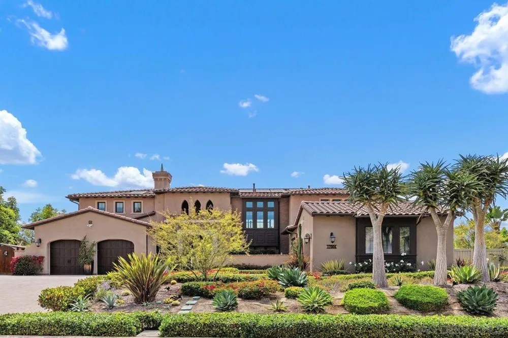 17004 Rendezvous Cir San Diego, CA 92127