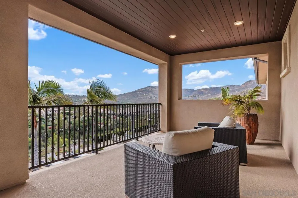 17004 Rendezvous Cir San Diego, CA 92127