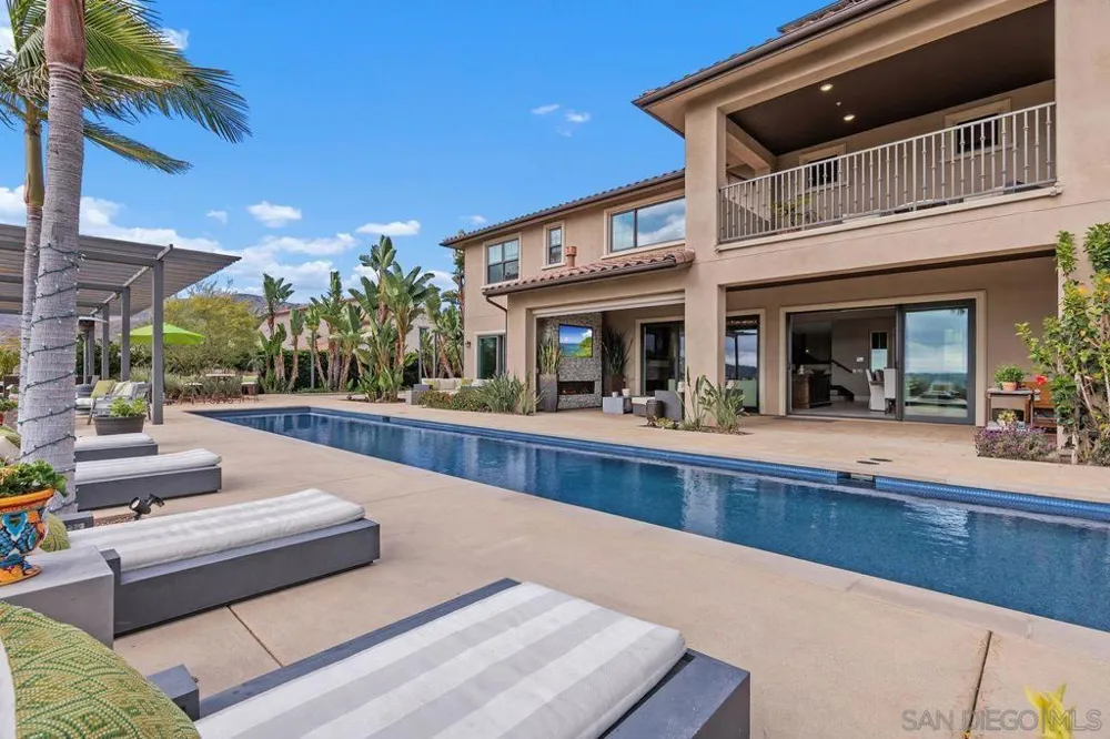 17004 Rendezvous Cir San Diego, CA 92127