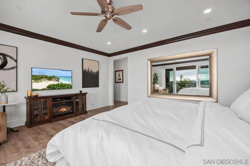 17004 Rendezvous Cir San Diego, CA 92127