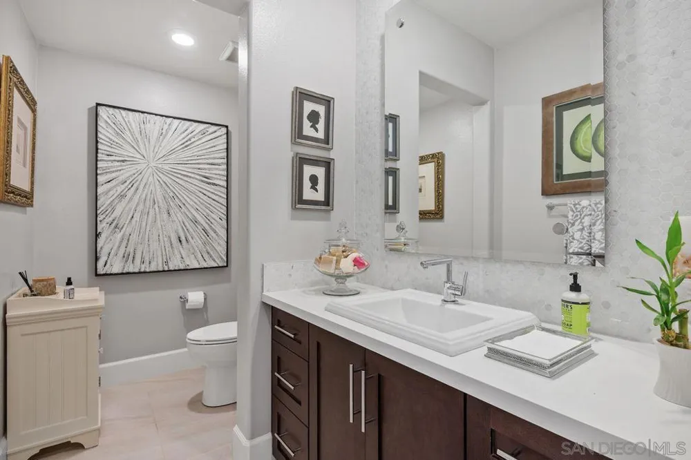 17004 Rendezvous Cir San Diego, CA 92127