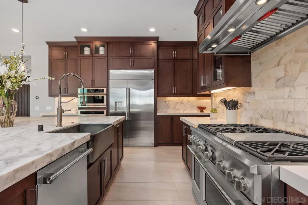 17004 Rendezvous Cir San Diego, CA 92127