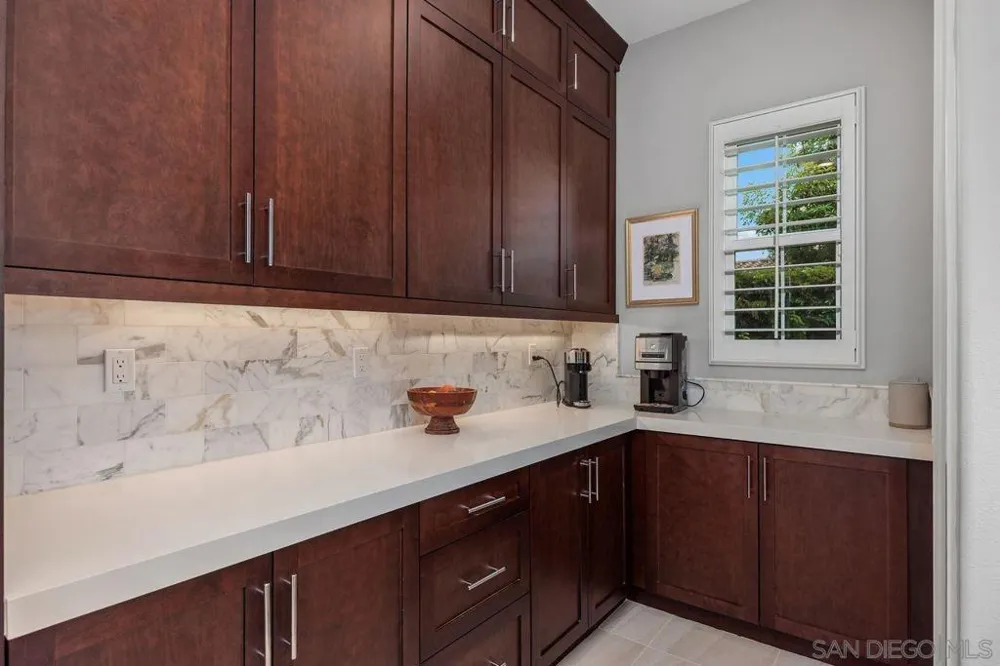 17004 Rendezvous Cir San Diego, CA 92127