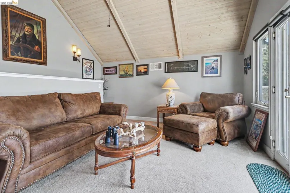 611 Riverview Pl Bethel Island, CA 94511