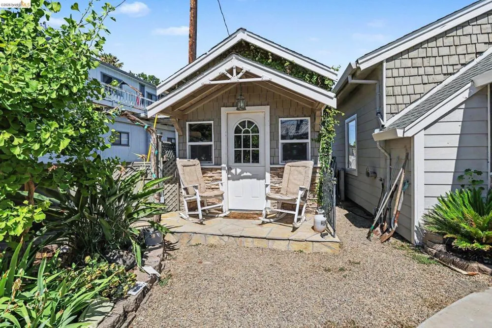 611 Riverview Pl Bethel Island, CA 94511