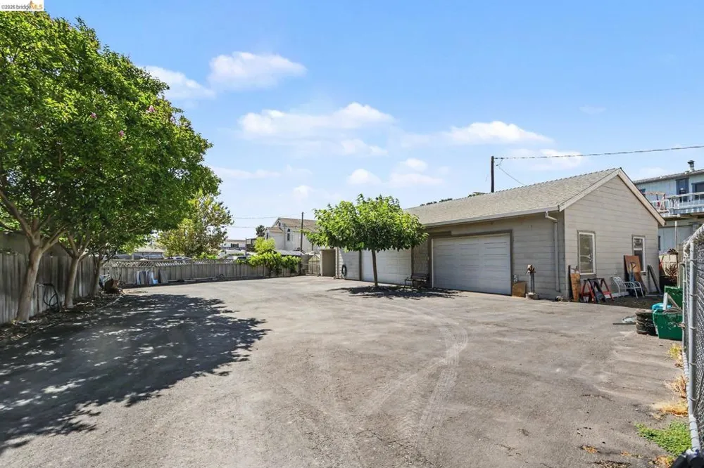 611 Riverview Pl Bethel Island, CA 94511