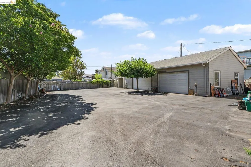 611 Riverview Pl Bethel Island, CA 94511