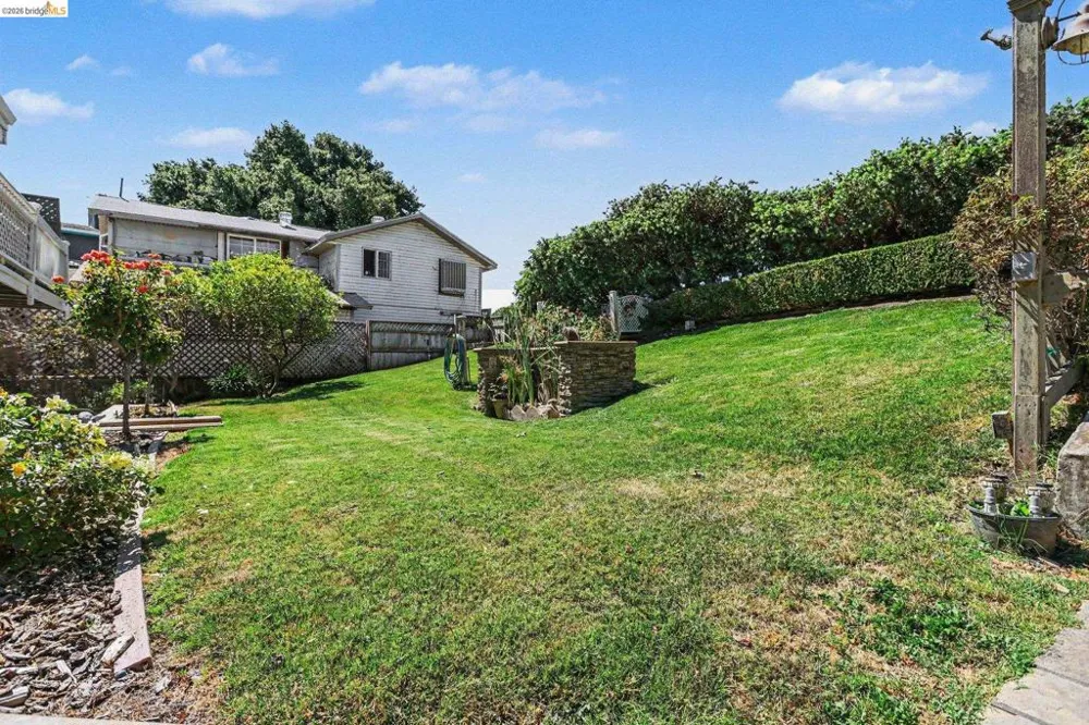 611 Riverview Pl Bethel Island, CA 94511