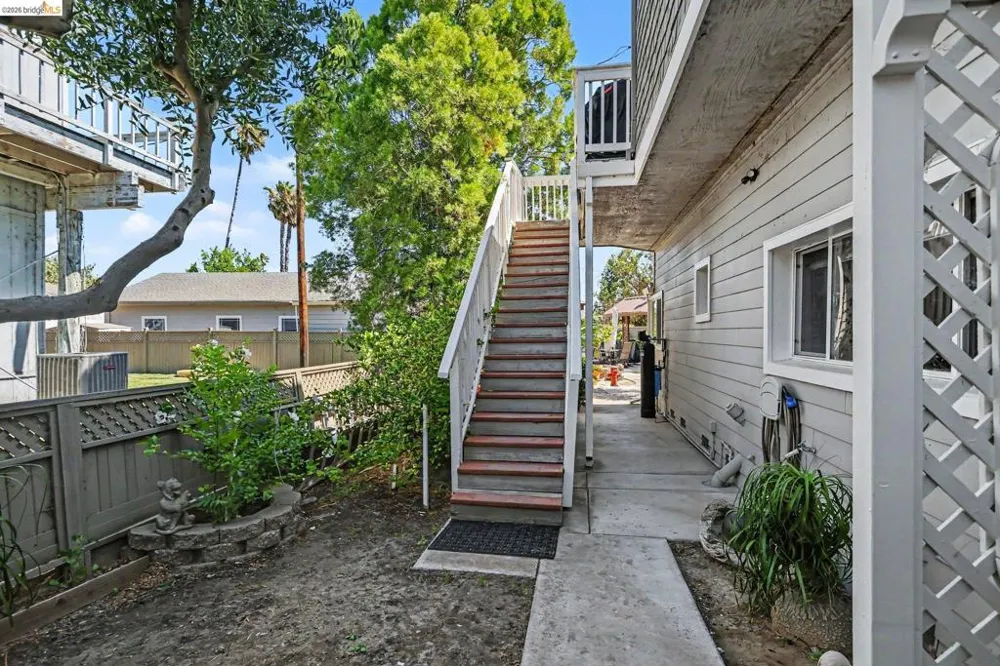 611 Riverview Pl Bethel Island, CA 94511