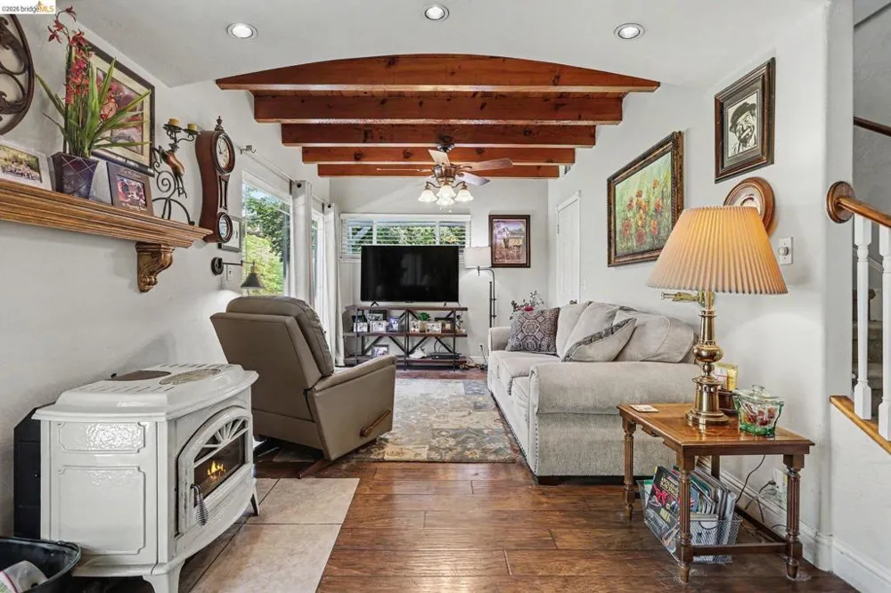611 Riverview Pl Bethel Island, CA 94511