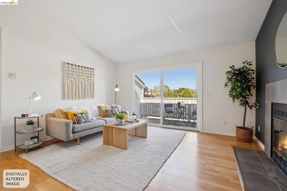 6 Schooner Ct Richmond, CA 94804