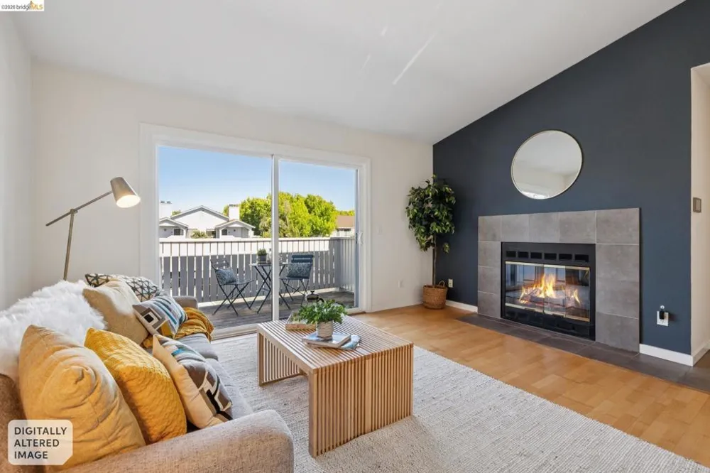 6 Schooner Ct Richmond, CA 94804