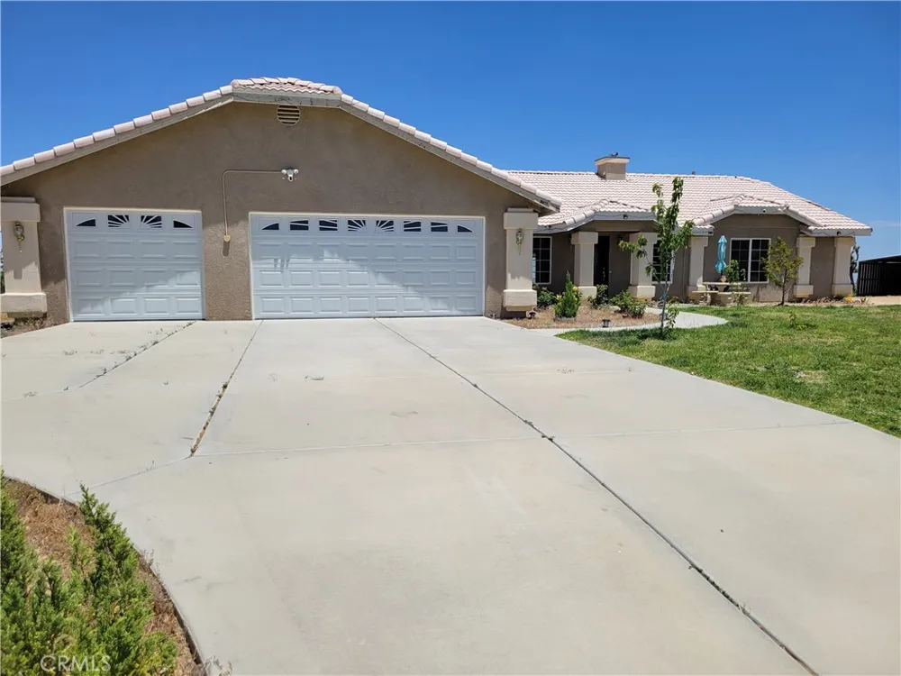8477 Malpaso Pinon Hills, CA 92371