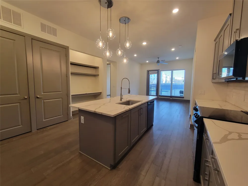 2700 Old Denton Road #1017 Carrollton, TX 75007