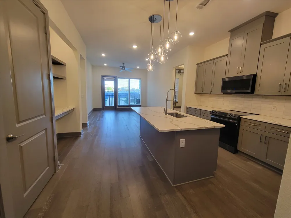 2700 Old Denton Road #1017 Carrollton, TX 75007