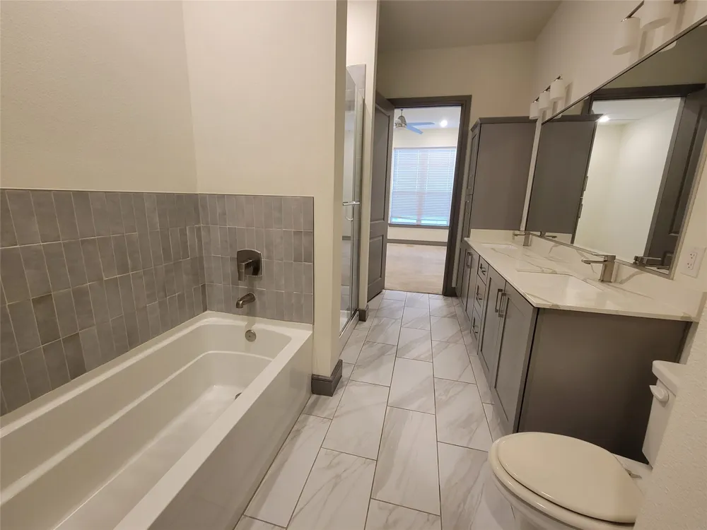 2700 Old Denton Road #1017 Carrollton, TX 75007