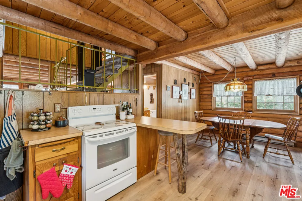 4 Winding Way Running Springs, CA 92382
