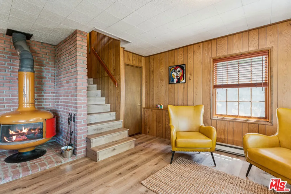 4 Winding Way Running Springs, CA 92382
